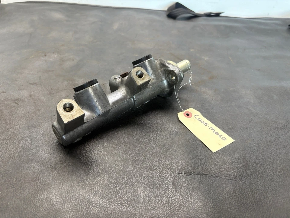 Porsche 944 1984 cilindro de freno maestro Foto 2 de 4