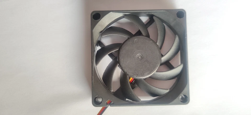 1pc ADDA AD0724HB-D72 24V 0.16A 7CM 7015 3-wire Cooling Fan - Image 3 of 4