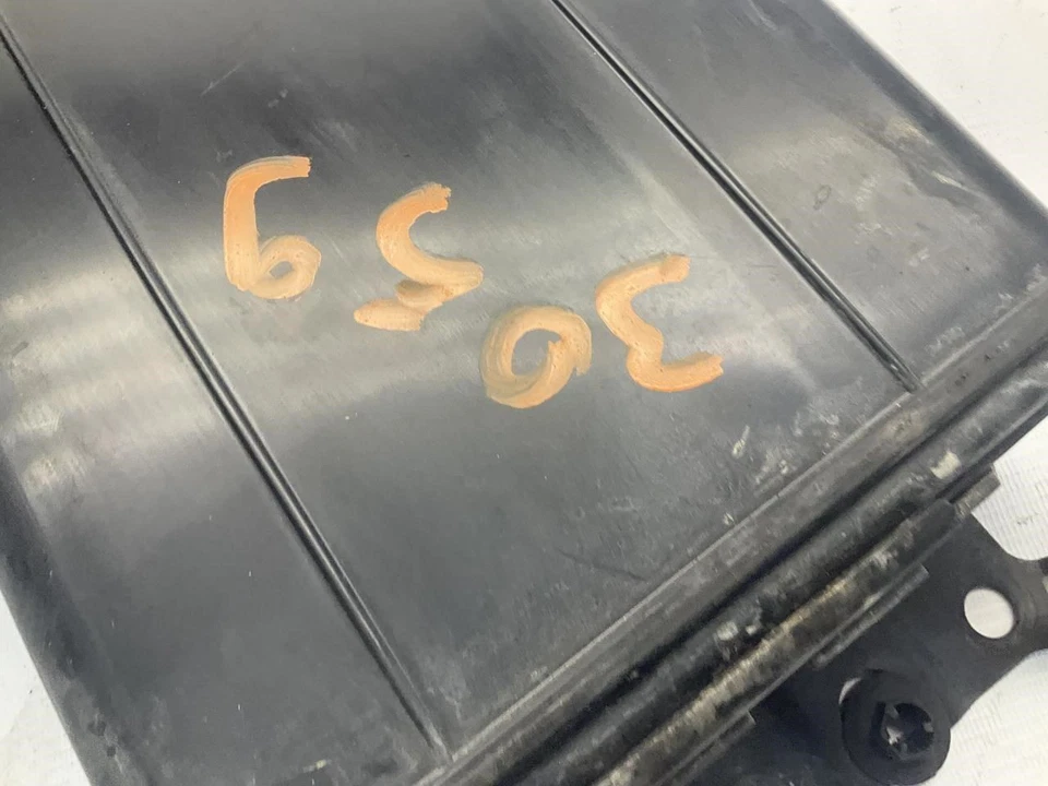 13-20 Lexus GS350 AWD Sedan 3.5L Fuel Vapor Evaporator Charcoal Canister P - Image 3 of 4