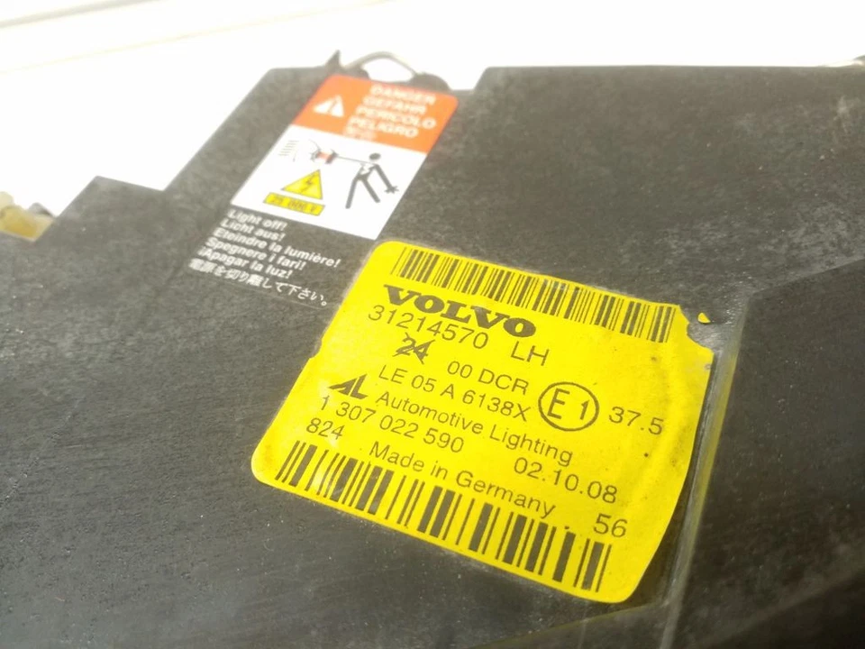 Volvo C30 2007 Links Scheinwerfer 31214570 BOS110120 - Bild 4 von 4