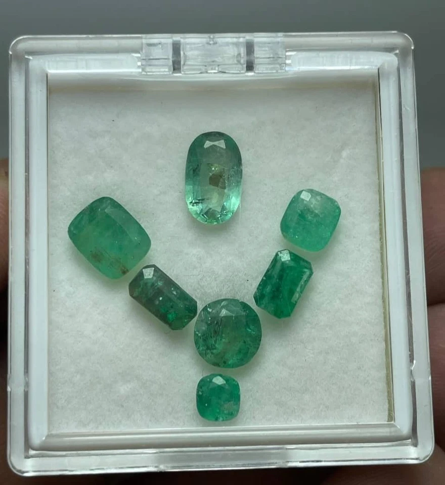 7-Carat Natural Emerald Cut Lot from swat Pakistan - Image 3 of 4