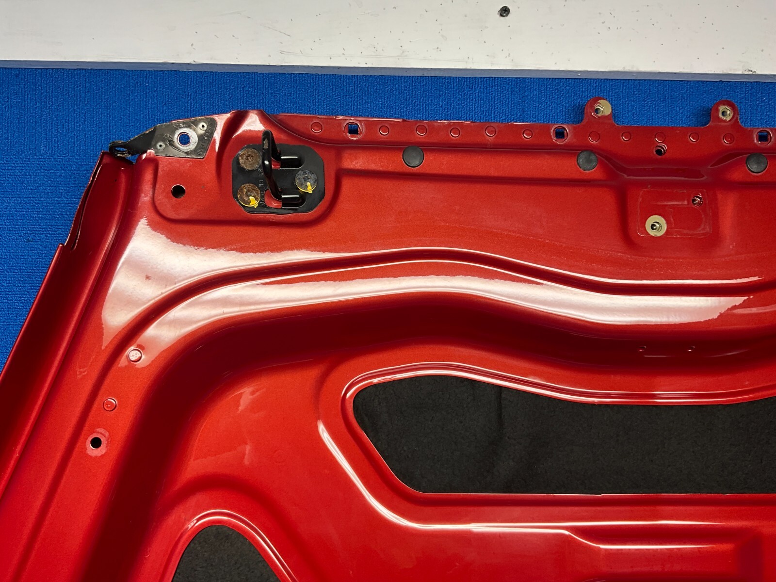 2003 - 2010 BENTLEY CONTINENTAL GT GTC FRONT HOOD BONNET COVER PANEL RED OEM