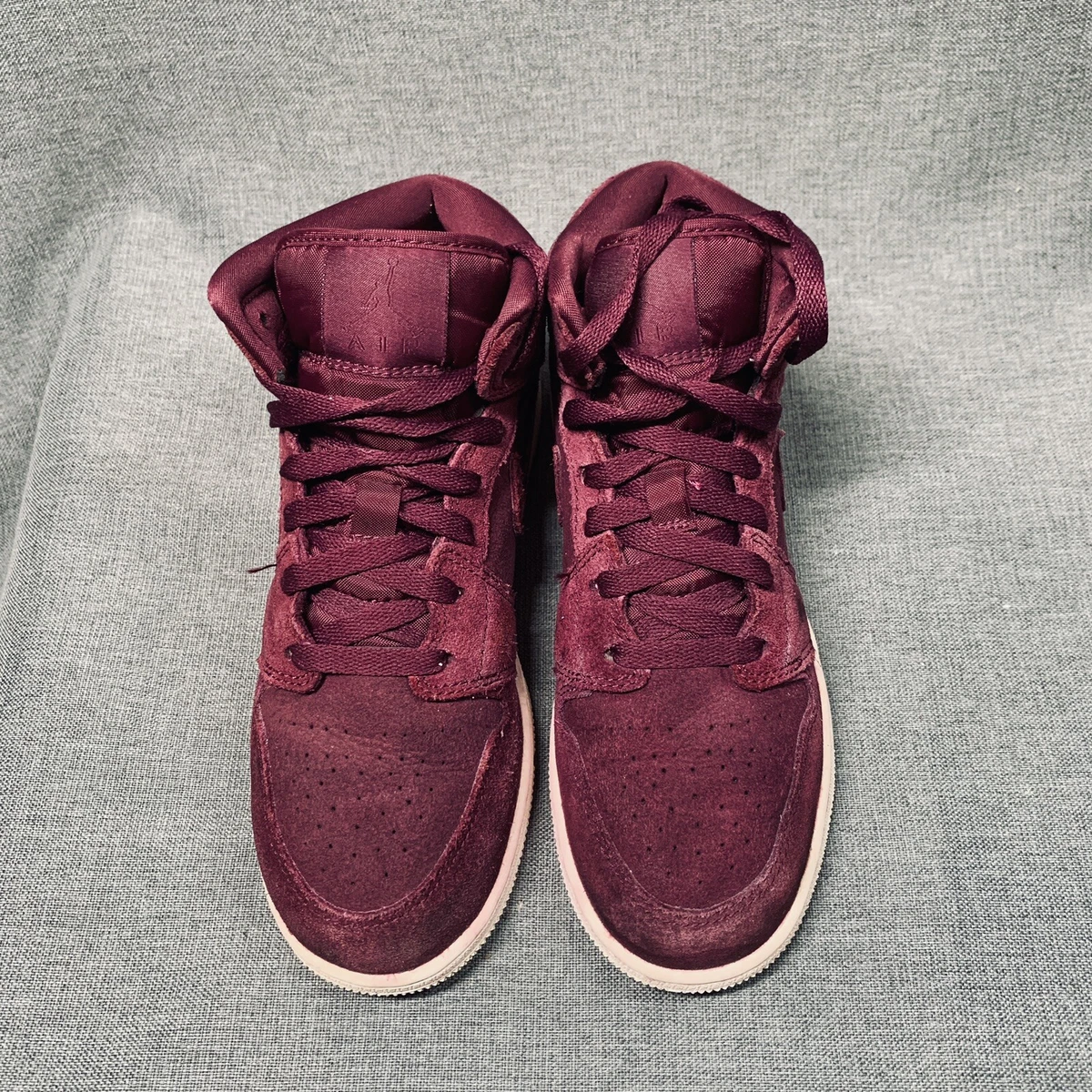 Nike Air Jordan 1 Mid Bordeaux Sail 554725 625 Women Size US 7