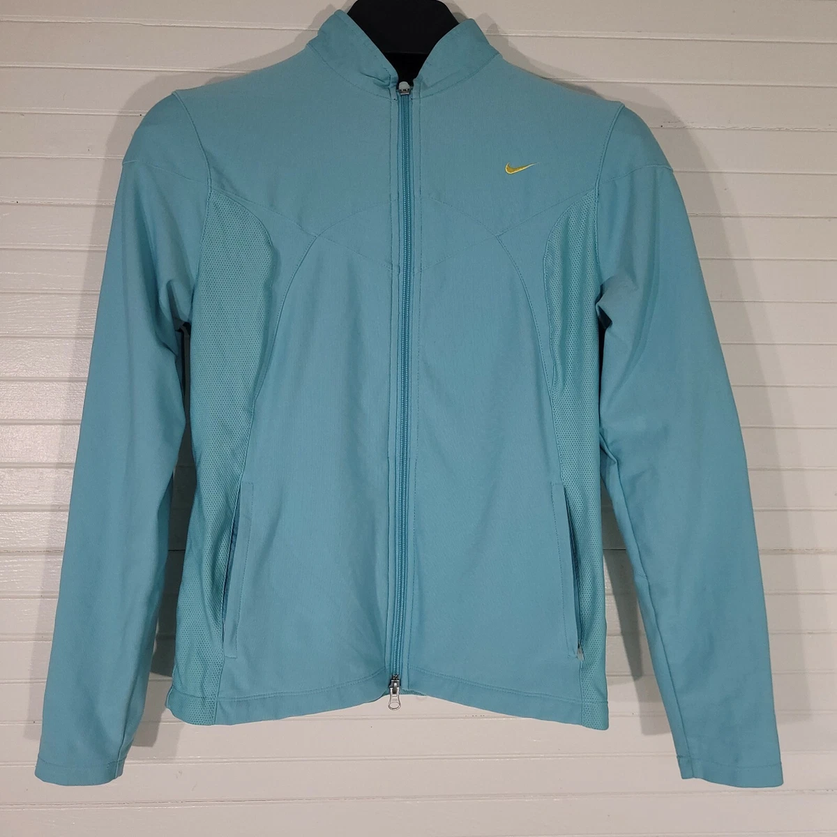 Nike light hotsell blue jacket