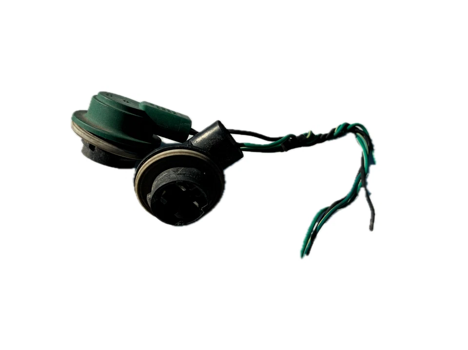 2005 - 2014 Nissan Titan Driver Side Tail Light Pigtail Harness OEM - Image 2 of 3