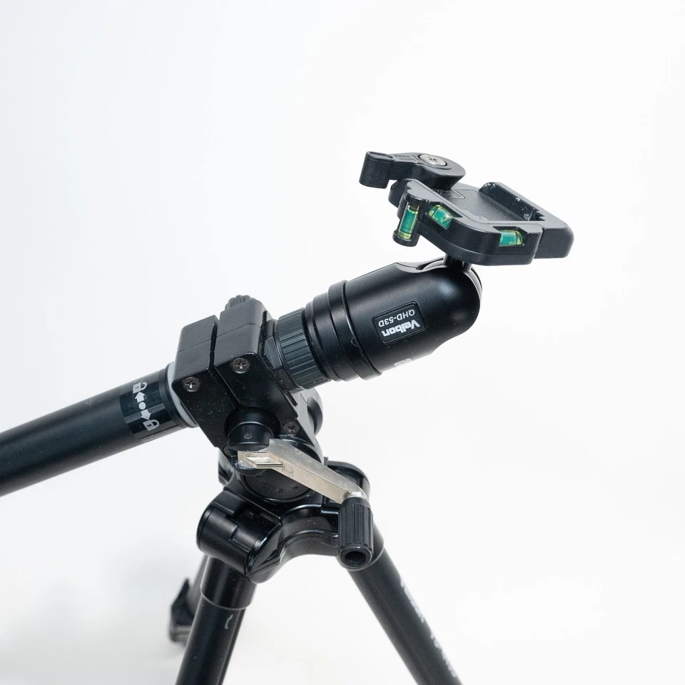 Velbon Tripod & Ball Head VS-443D / QHD-53D (NO PLATE) - Excllent Condition! - Image 3 of 4