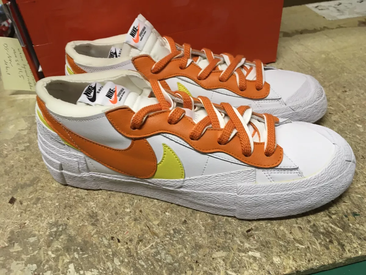 DS MENS NIKE BLAZER LOW Sacai Magma Orange DD1877 100 WHITE ORANGE 11.5 DEFECT