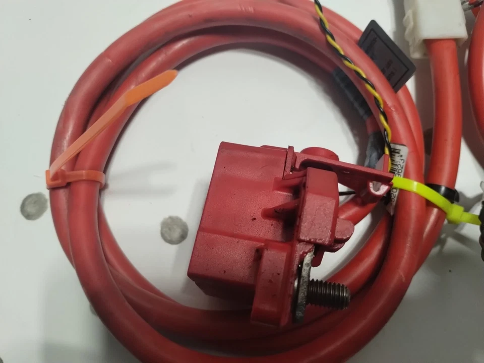 👍2007-2010 CABLE BATERÍA POSITIVO BMW E60 M5 535I 525i 530i 545 528i 550i OEM💯 Foto 3 de 4