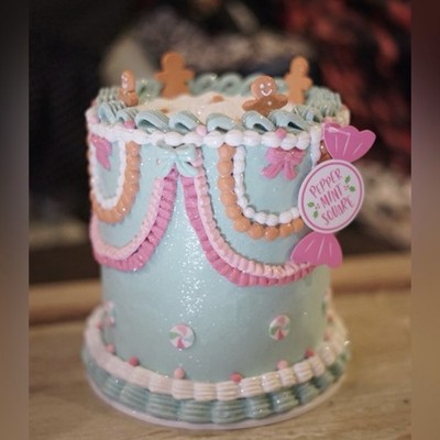 NWT Peppermint Square Pastel Whimsical  Gingerbread Cake Table Decor Christmas