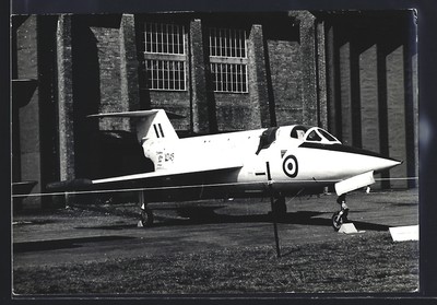 Fotografie Flugzeug Experimental Jet Saunders XD145 