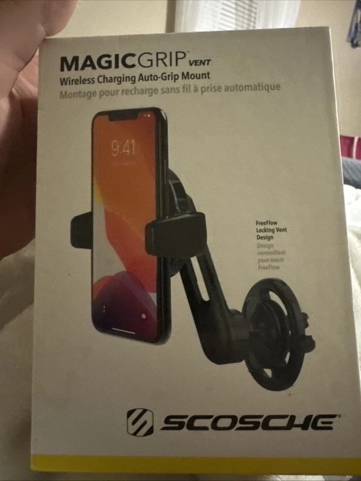 Scosche Magic Grip Vent Auto Grip Wireless Charging Mount Black - Image 4 of 4