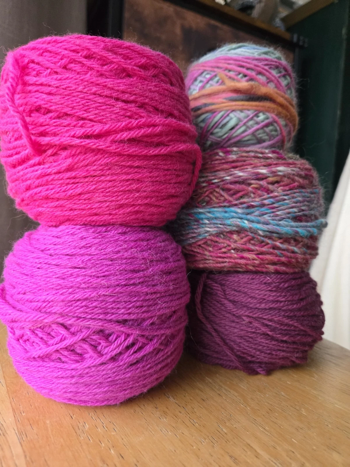 Mixed Set of wool yarns purples/pinks 339g Mixed Cascade Yarns Highland Wool image 2