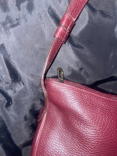 Authentic Tous Burgundy Genuine Leather Crossbody bag - Imagen 20 de 24