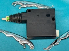 Jaguar XK8 XKR XJ8 XJR ELECTRIC TRUNK LID LOCK OPEN  RELEASE ACTUATOR GNC3535AA