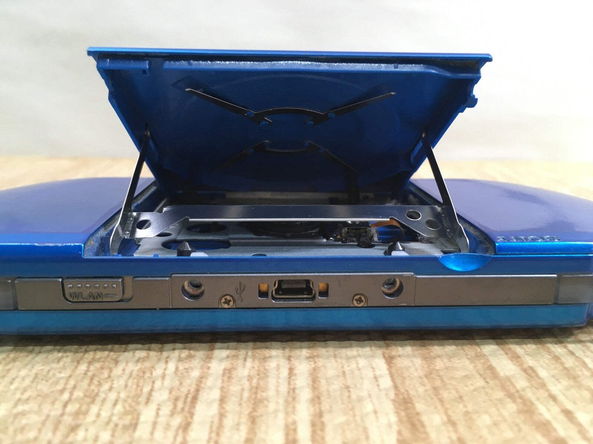 GD8117 Plz Read Item Condi PSP-3000 VIBRANT BLUE SONY PSP