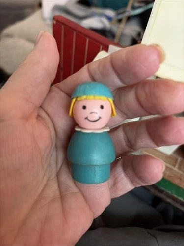 Fisher Price Little People Vintage Wood Body Girl Blonde Blue Dress Rare