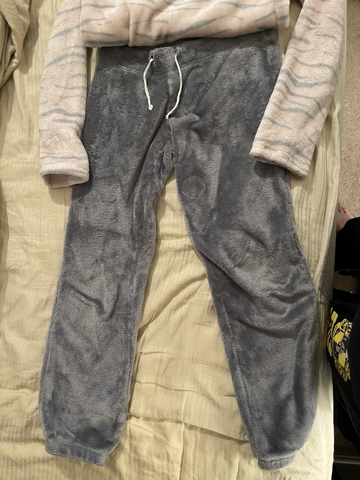 Picture 2 of 2