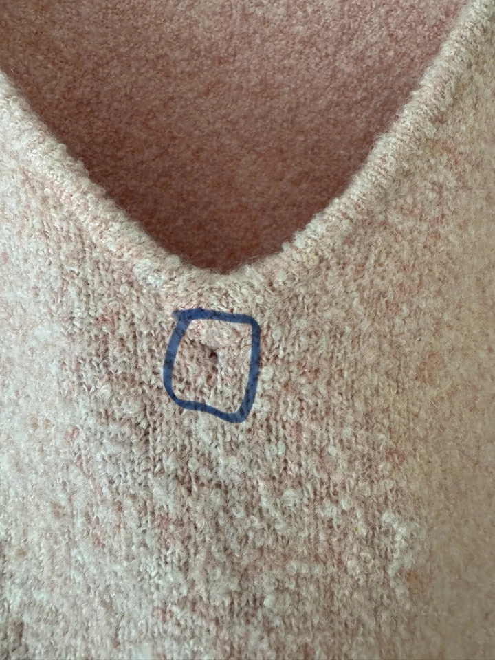 Suéter Line Rosa Claro Mezcla Lana Cachemira Cuadrado Cuello en V Talla Mediana  Foto 4 de 4