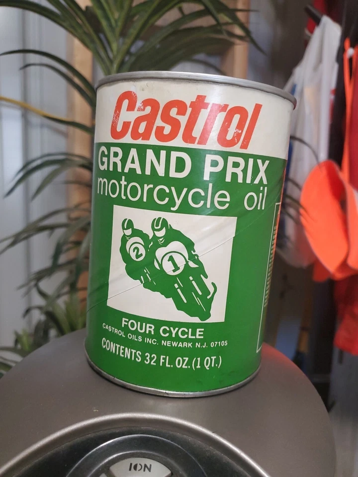 Vintage Made in USA Castrol Grand Prix 4 Cycle Motorcycle Oil Man Cave Display - Image 2 of 4