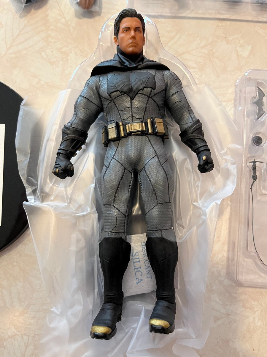 Mezco One:12 Batman Zack Snyder's Justice League UNUSED | eBay Mezco One:12 Batman Zack Snyder's Justice League UNUSED | eBay