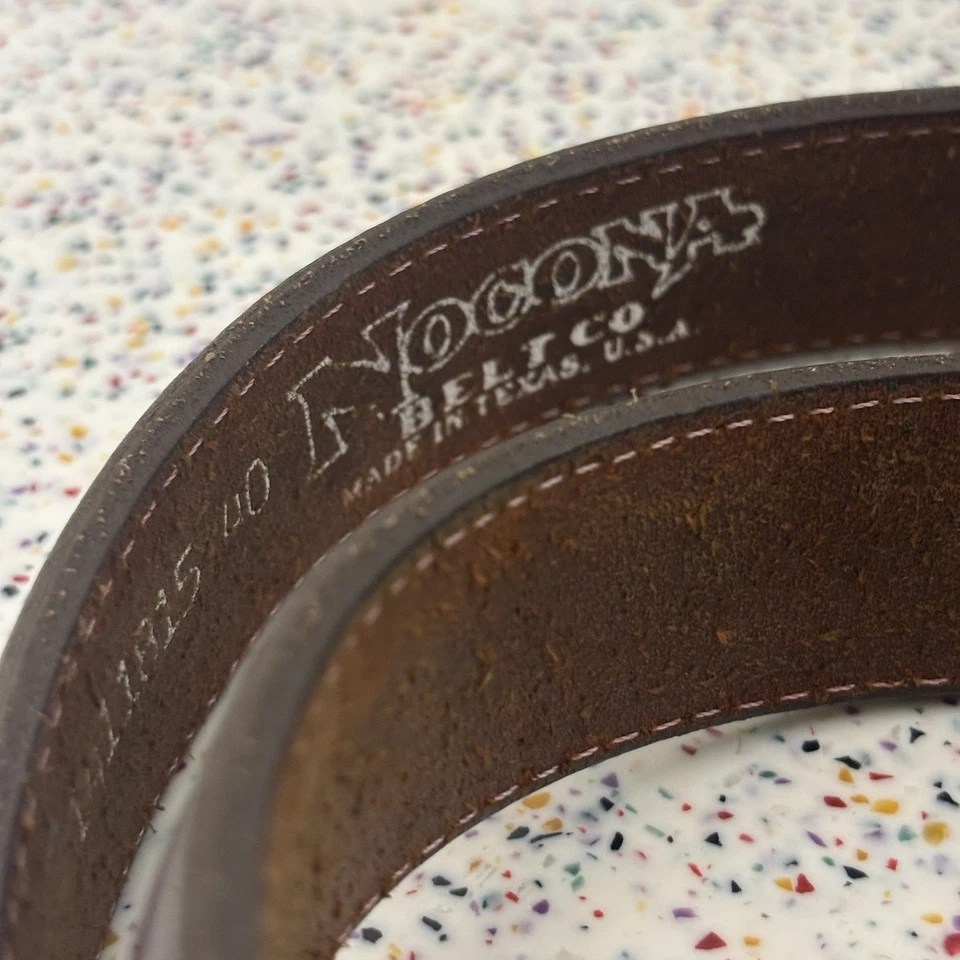 Paquete de 2 hebillas de cinturón vintage para hombre Brighton Nocona 40 marrón negro ónix años 90’s Foto 3 de 4