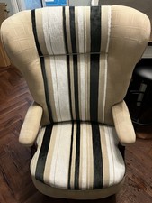 modern classic arm chair,excellent condition,unwanted