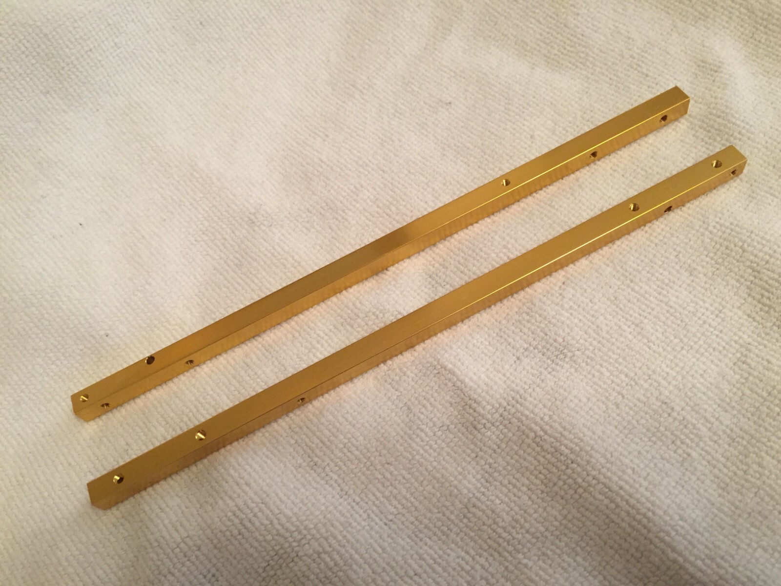 KYOSHO LEGENDARY SERIES, TURBO OPTIMA, JAVELIN, MAIN CHASSIS RAILS GOLD, OT219G