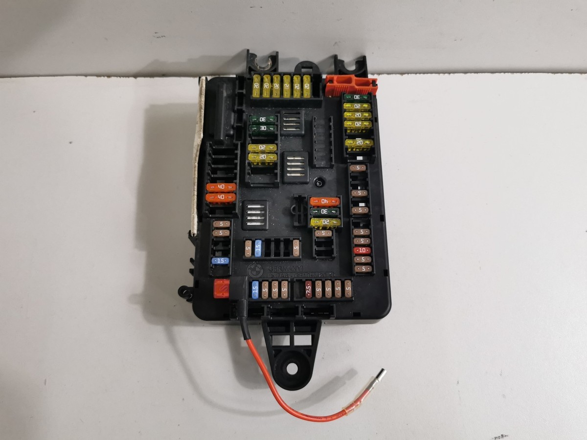 BMW 1 F20 F21 F52 2 F22 F23 F87 3 F30 Fuse Box 3.0 Petrol 225kw 
