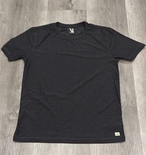 Vuori Mens M Strato Tech Tee Dark Gray Slim Short Sleeve Stretch V126