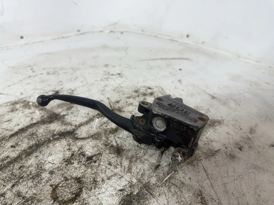 Cilindro maestro de freno delantero derecho Yamaha Radian YX600 1986-1990 FABRICANTE DE EQUIPOS ORIGINALES Foto 2 de 4