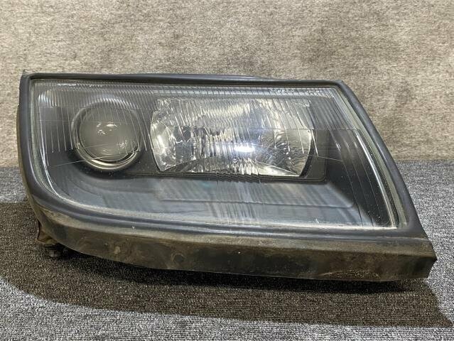 ビンテージ　ヘッドライト HALL LAMP 1984-1986 Nissan 300ZX 2DR HB Left Pop Up Headlight Assembly