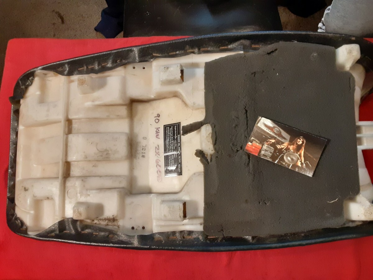 sakieページ KAWASAKI 90 91 92 93 ZX600D ZX-6 NINJA SEAT OEM | eBay