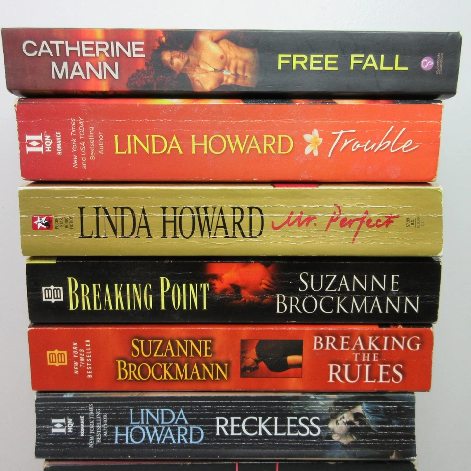 Lot of 10 Romantic Suspense Paperback Books Foto 2 de 4