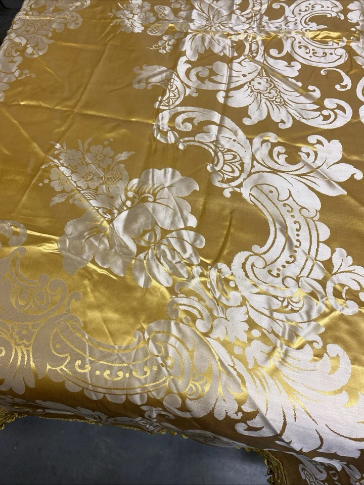 Vtg Damasco S Leucio Lavorazione a Mano Italian Yellow Silk Bedspread 96” x 160” - Image 2 of 4