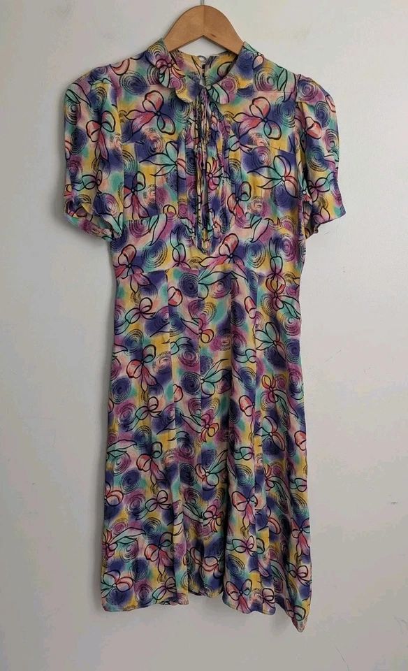 True Vintage 1940s Rayon Day Dress Rainbow Bow Print Puff Sleeve XS 2 4 WOW! - Image 3 of 4