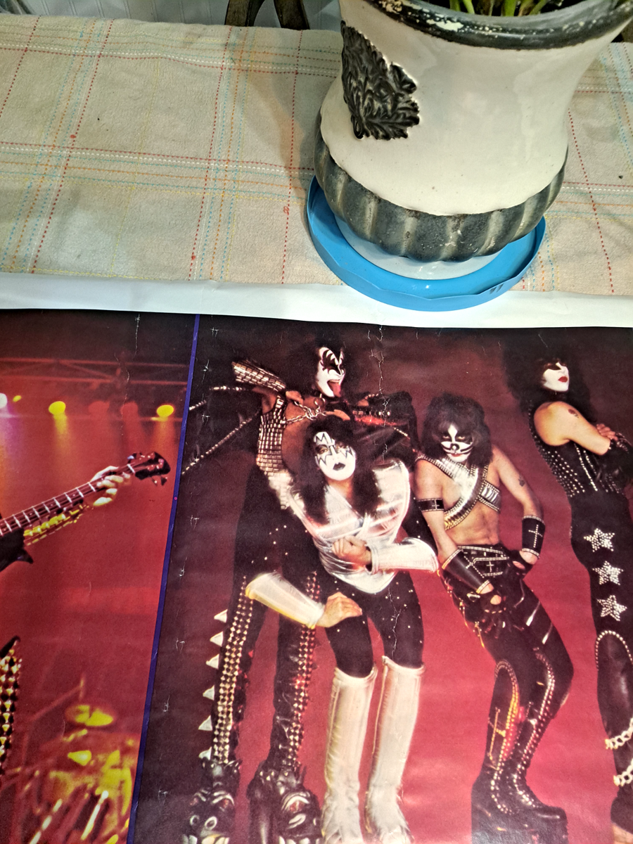 KISS ORIGINAL JUMBO 1977 POSTER. REAL DEAL | eBay