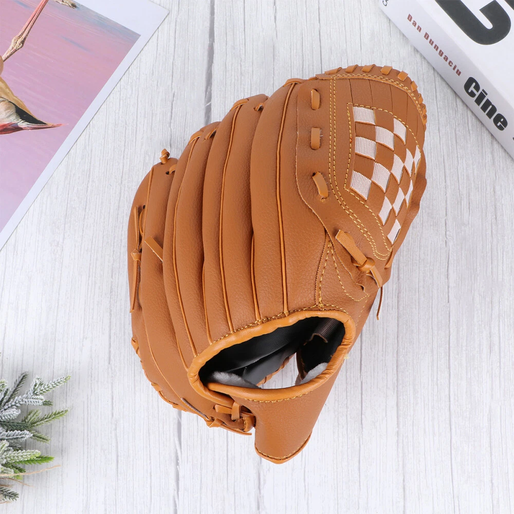 Baseball gloves & mitts 2025