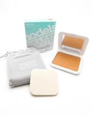 Models Own Backstage Creme to Powder Foundation, Wheat 06  .15oz