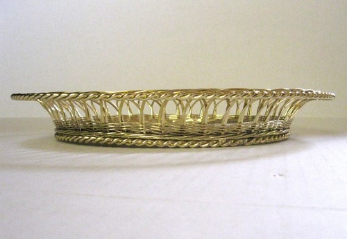 Gatco Wire Woven Brass Metal Decorative 11 inch Tray Centerpiece Storage Piece - Picture 6 of 16