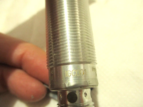 1 STCK. Neu IFM IGS001 Näherungsschalter Sensor Kostenloser Versand - Bild 2 von 4