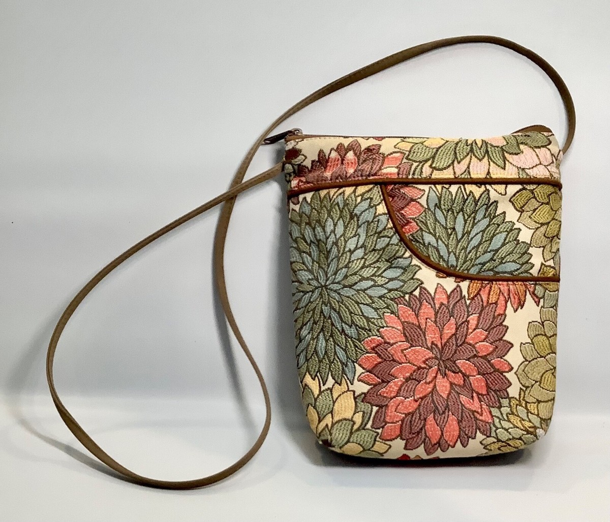 Danny K Beverly Hills Floral Tapestry Crossbody Bag  display picture 2