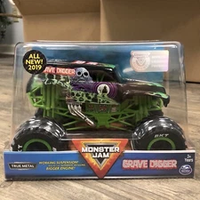 NEW Hot Wheels Monster Jam Truck 2019 GRAVEDIGGER BLACK 1:24 Scale SPINMASTER