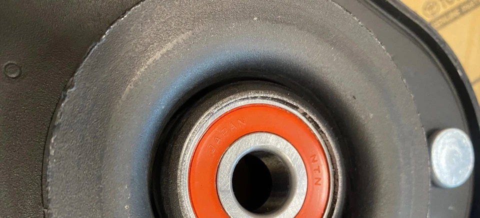 Top Absorbers Mounts for Air Suspension Lexus RX270 RX350 RX450h 2009-2015 LH+RH - Image 3 of 4