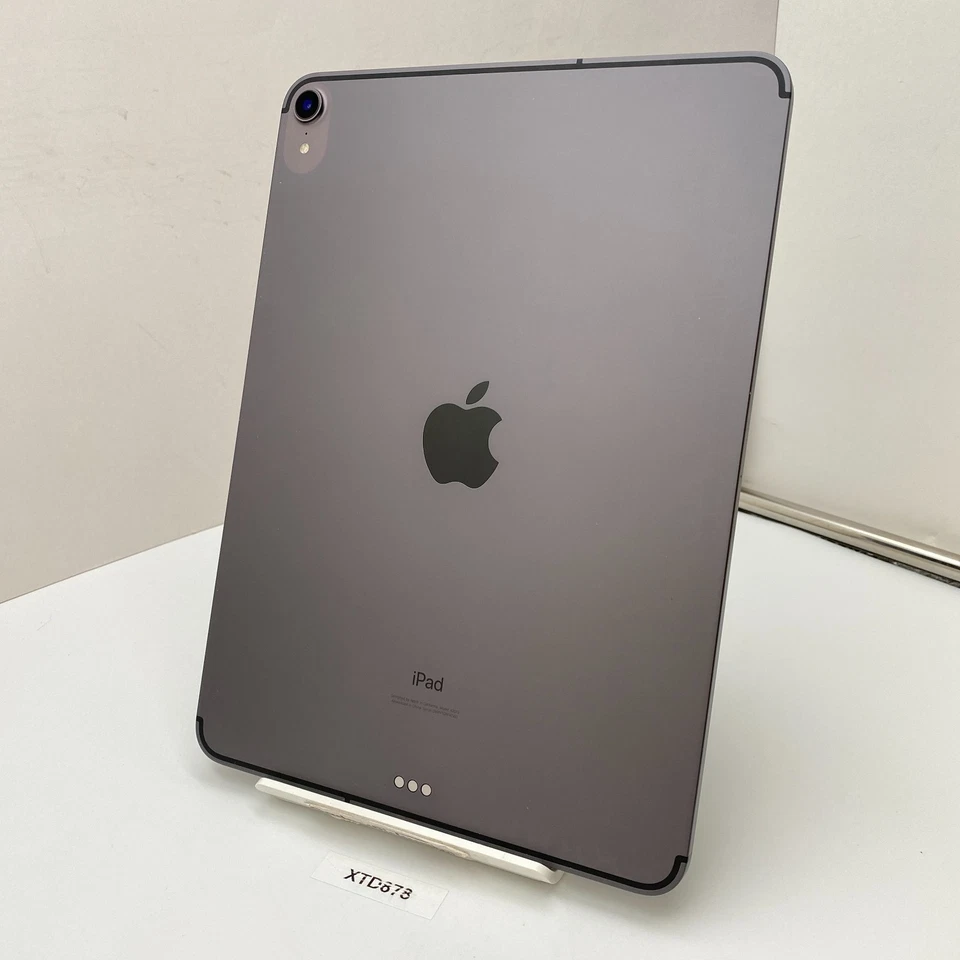 Apple iPad Pro 11" 1st Gen. 64GB - Space Gray (Unlocked) A2013 - Good Condition - Image 3 of 4