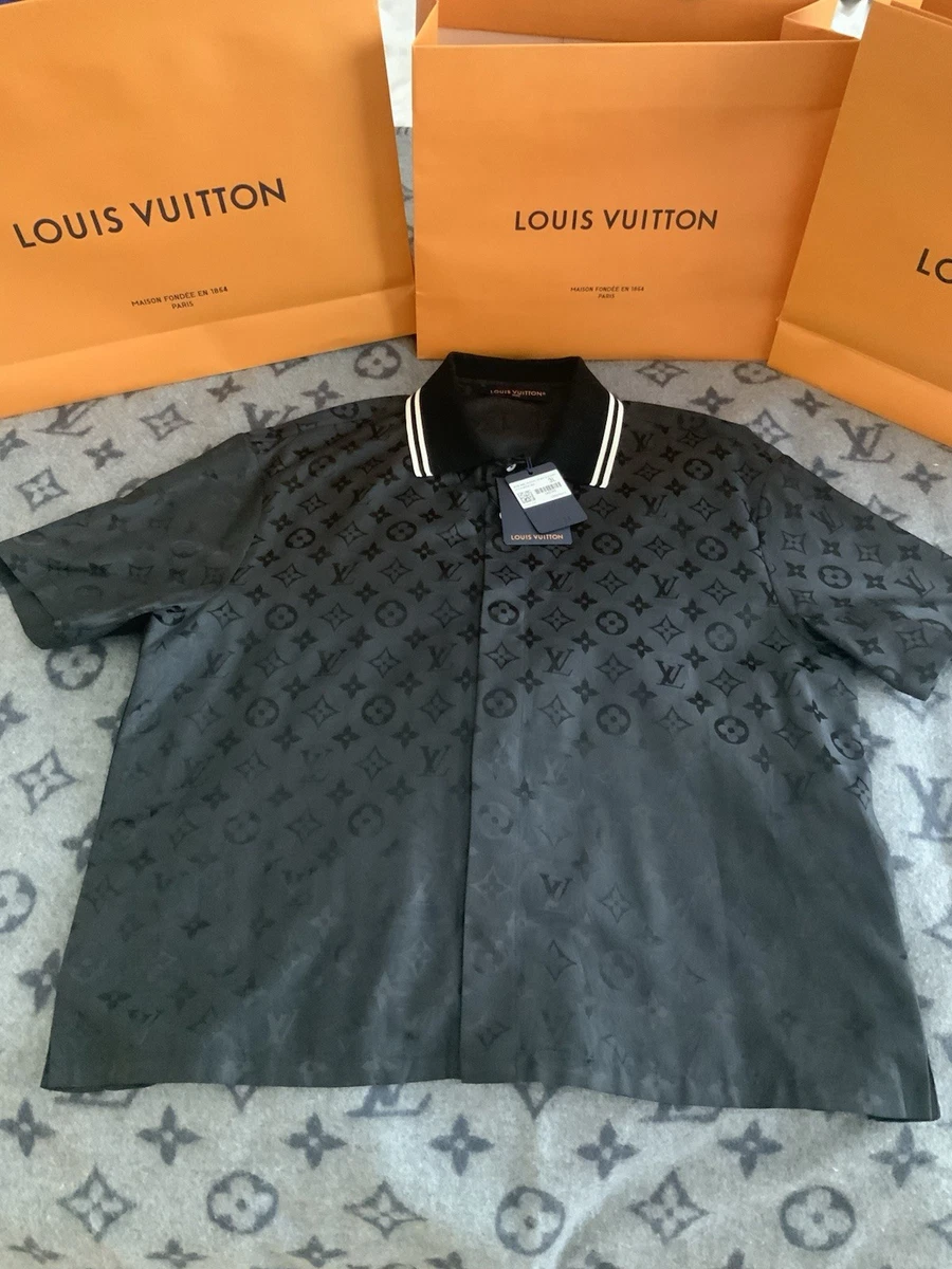 Louis Vuitton Regular Size 2XL Casual Button-Down Shirts for Men