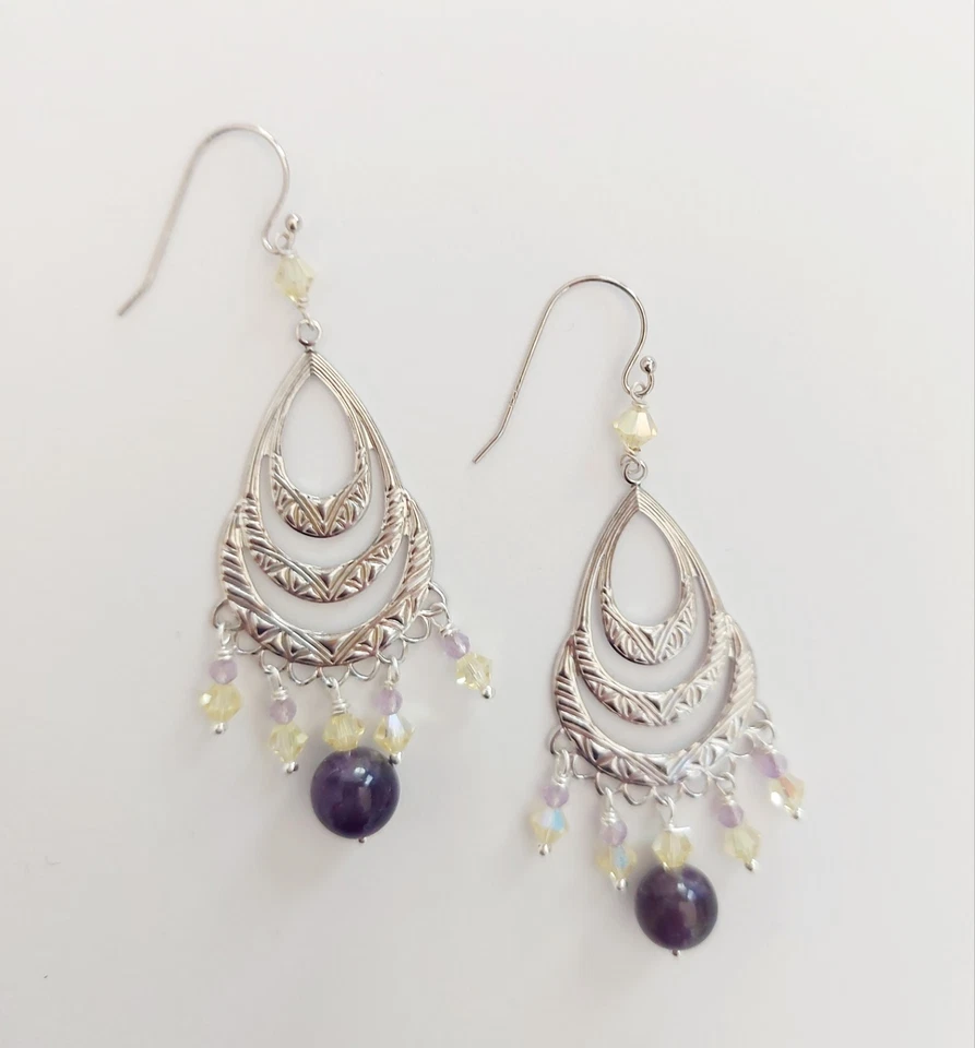 Orecchini in argento 925 con ametista naturale da 8 e 3 mm e cristalli gialli  - Immagine 3 di 4