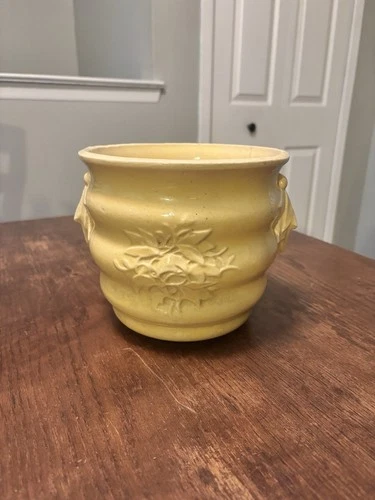 Rare Vtg McCoy Pottery Deco Yellow Leaf Rib Tassel Handle Planter Pot Jardiniere