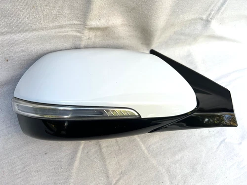 2013-2016 Hyundai Santa Fe Right Passenger Side Mirror w/Blind Spot Creamy White