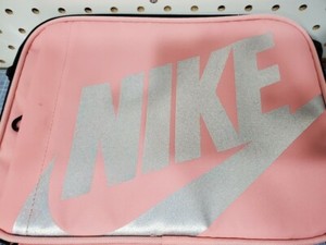 nike lunch box pink