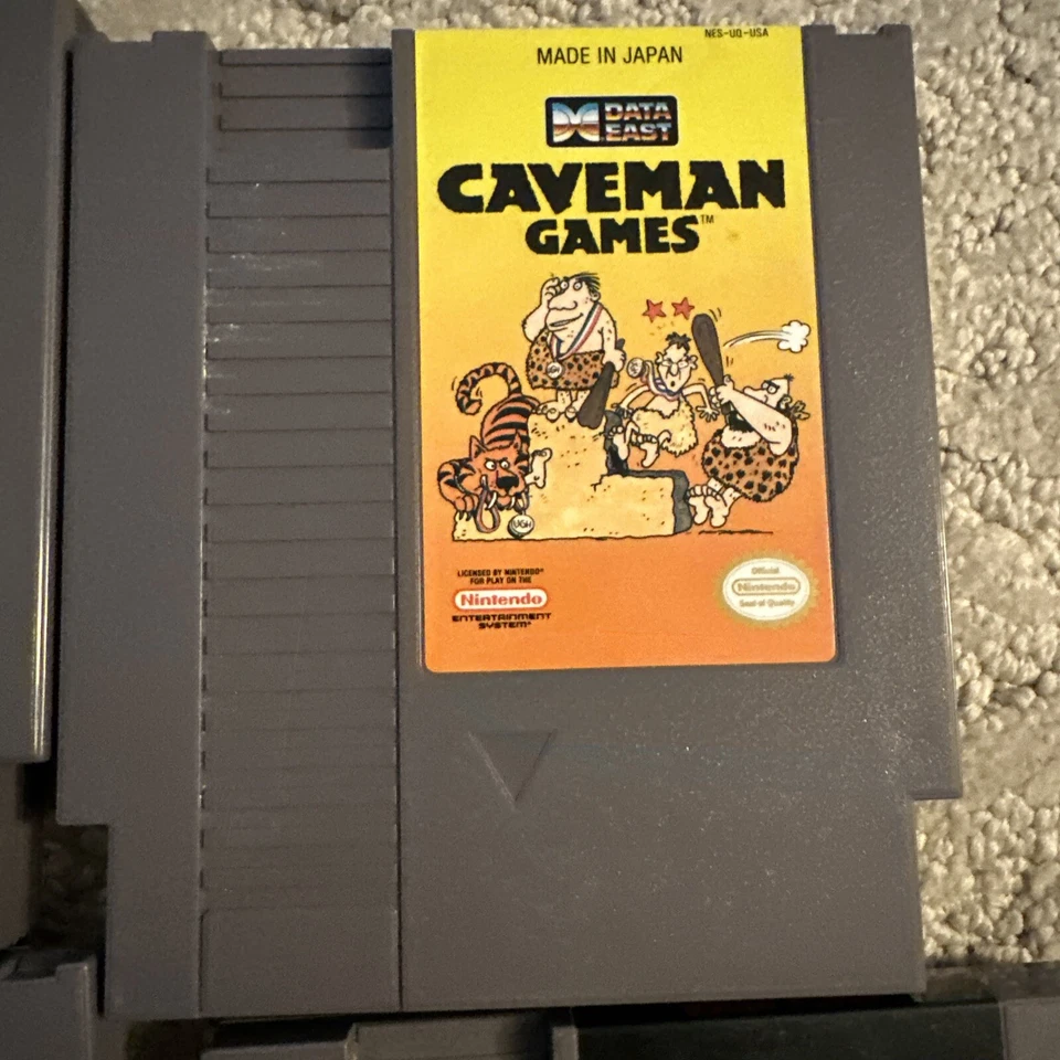 nintendo nes games lot Bugs Bunny, Top Gun, Caveman Games, Q*bert, Mach Rider , - Image 4 of 4